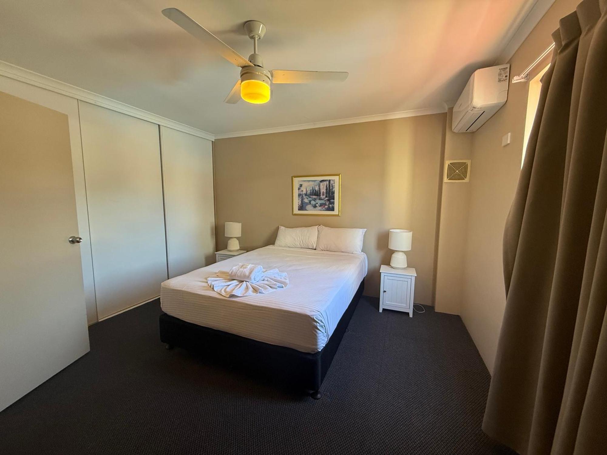 Harbour Sails Motor Inn Gladstone Ngoại thất bức ảnh