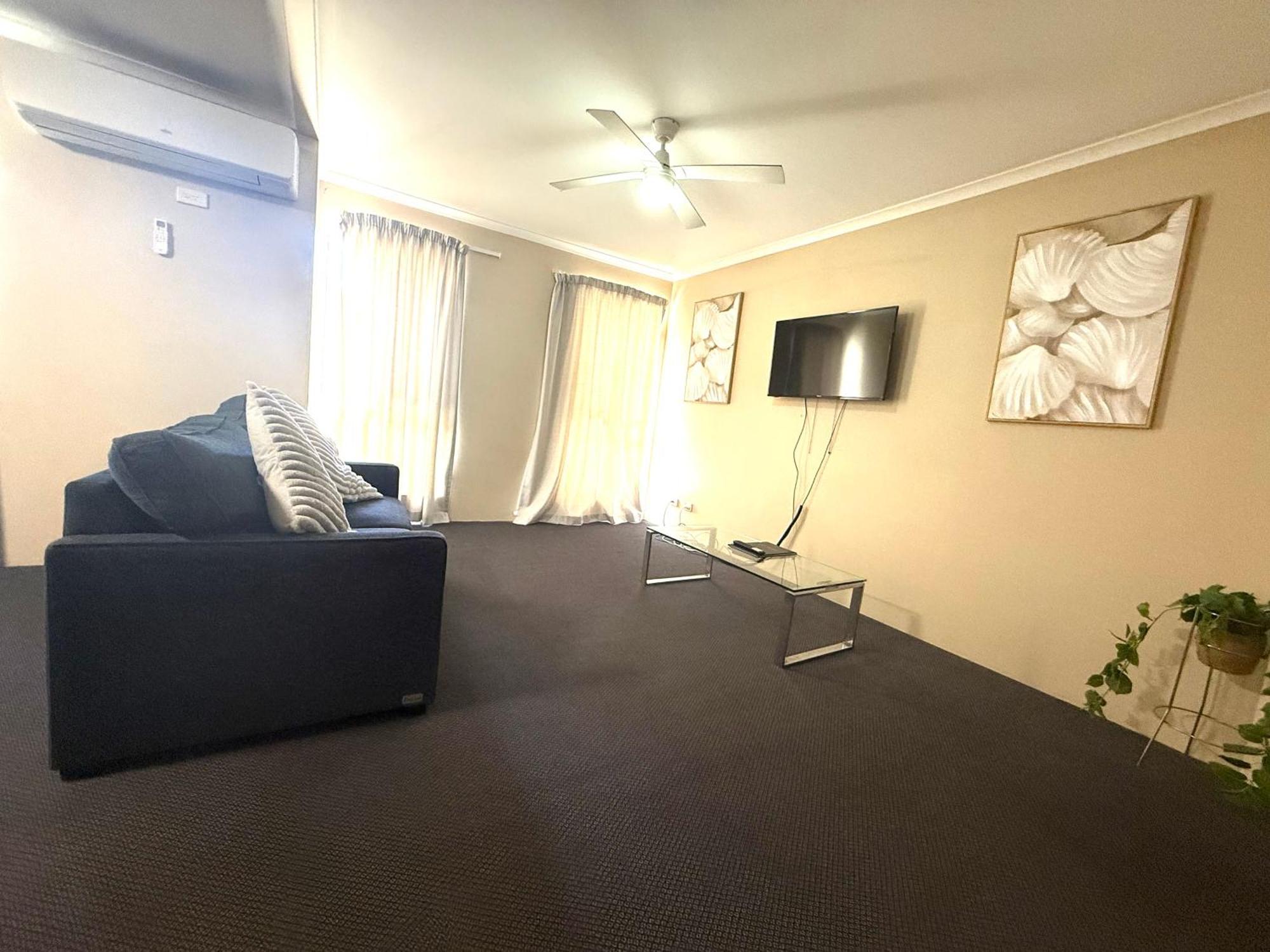 Harbour Sails Motor Inn Gladstone Ngoại thất bức ảnh